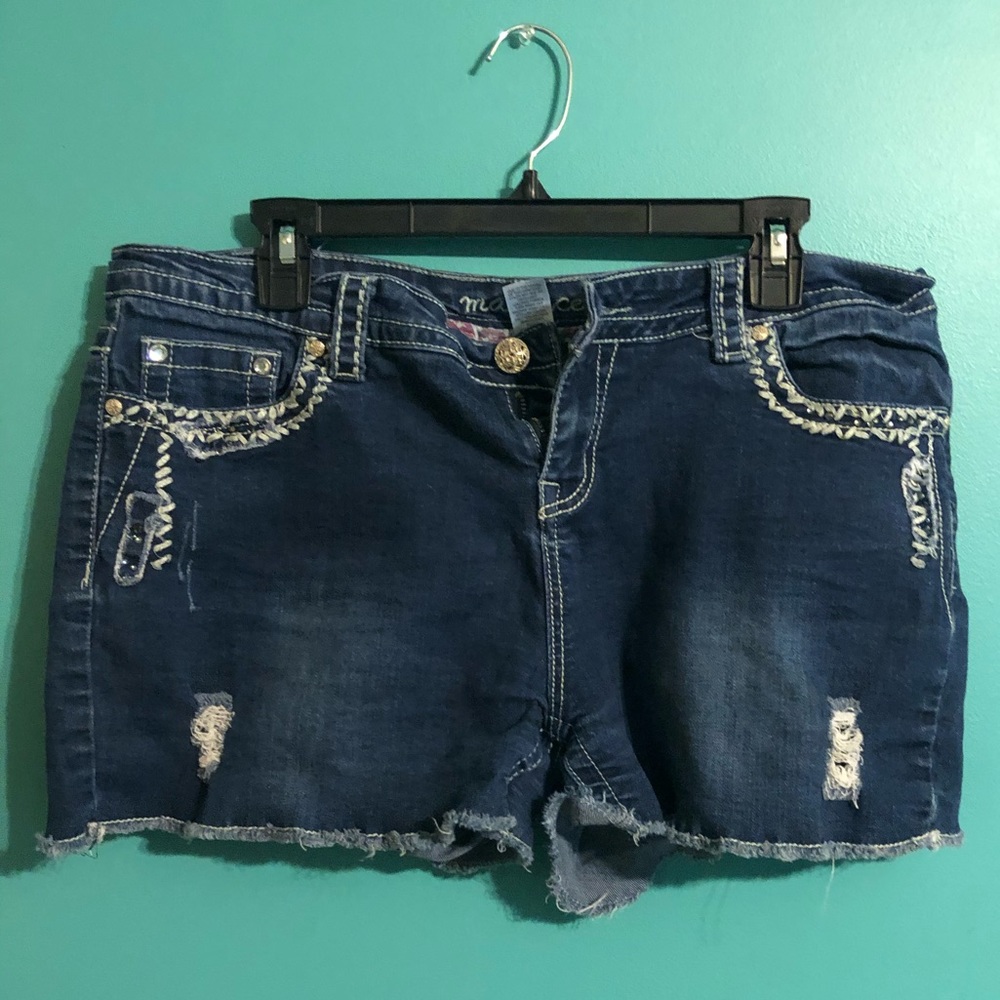 Jean Shorts w/ Rips